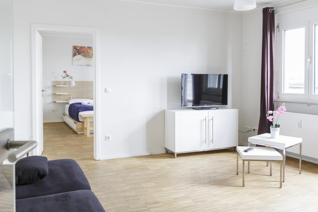 Nonstop Hotel Augsburg - Uebernacht - Hostelhotelhome - Exterior foto